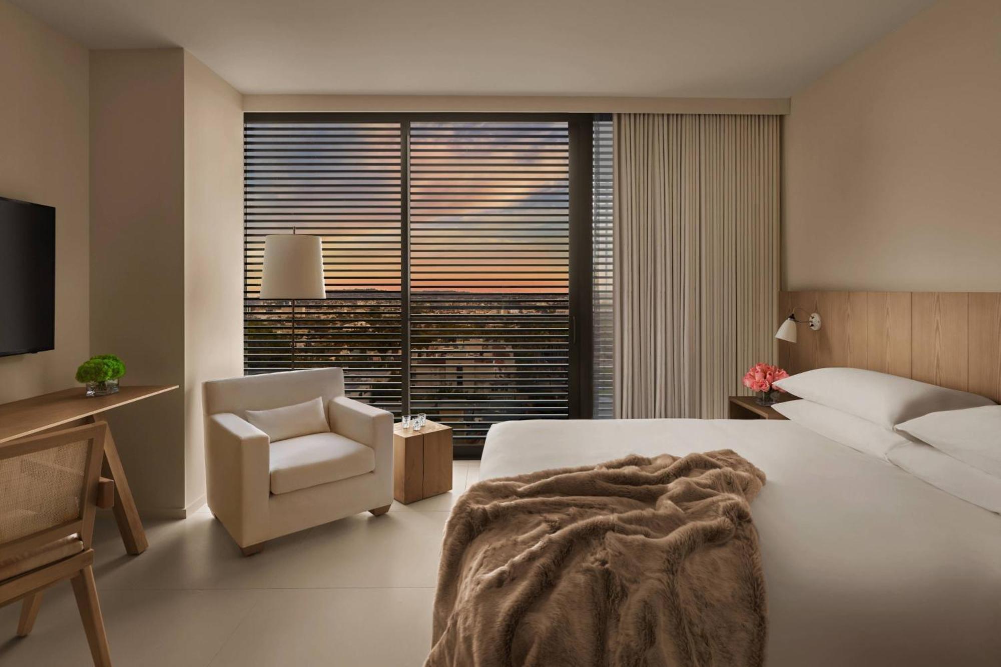 The West Hollywood Edition 5*